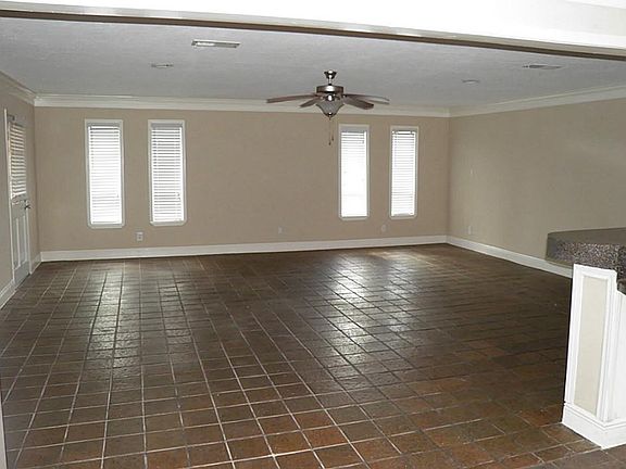 3rd image of 4519 Bayou Vista Dr