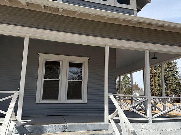 2nd image of 423 Bates Blvd