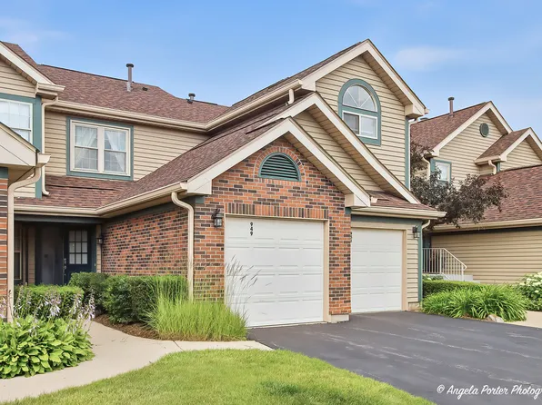 949 Ridgefield Ln, Wheeling, IL 60090