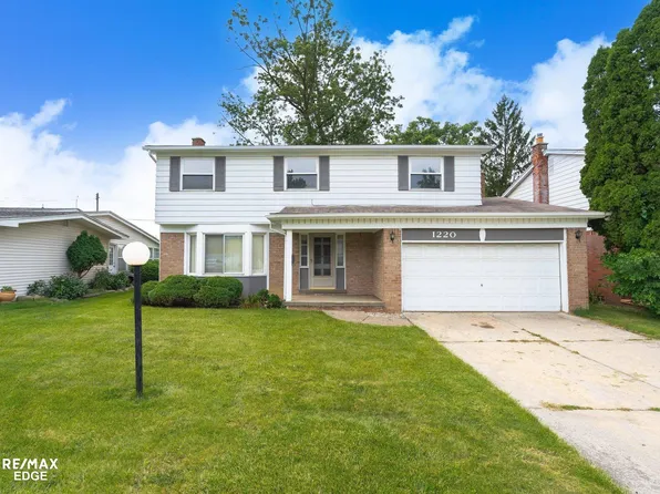 1220 Somerset Ln, Flint, MI 48503