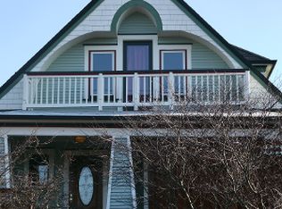 1922 10th Ave W, Seattle, WA 98119