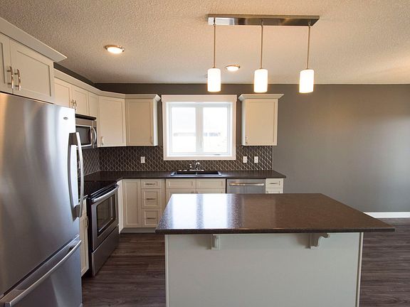 4th image of 10103 102nd Ave #202