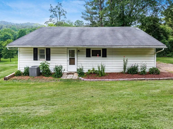 43550 Carbon Hill Buchtel Rd, Nelsonville, OH 45764