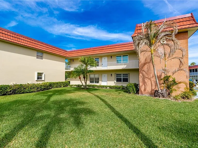 6 Vista Palm Ln #202 — Photo 24