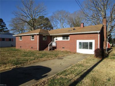 8 Lois Ln, Newport News, VA, 23608