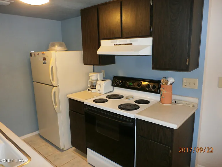 1720 Los Lagos Dr #B — Photo 9