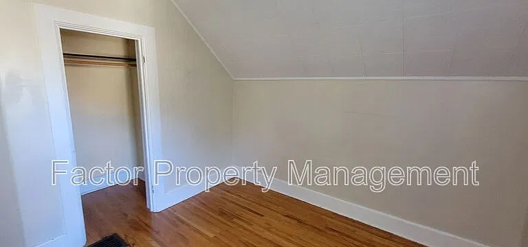 1108 N 6th St — Photo 9