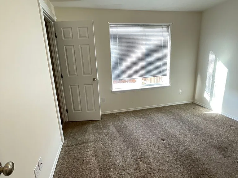 822 SE Maui Ln — Photo 12