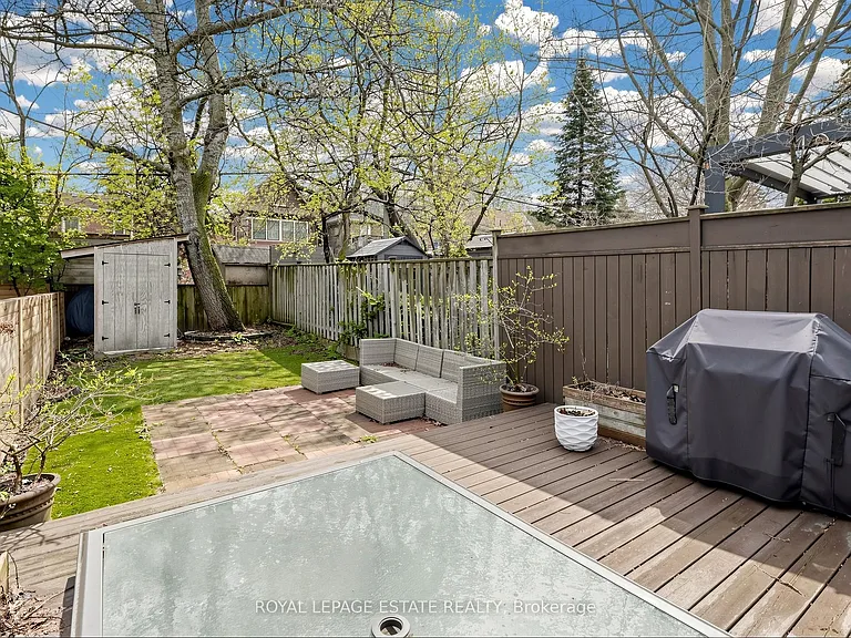 280 Silver Birch Ave — Photo 33