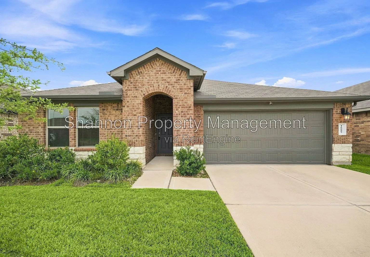 4 bed, 3.0 bath, 2041 sqft, $2,900 — Photo 1