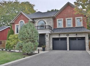 253 Jones St, Oakville, ON L6L 3G5