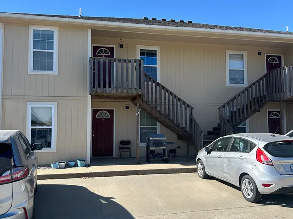 109 SE D Hwy, Knob Noster, MO