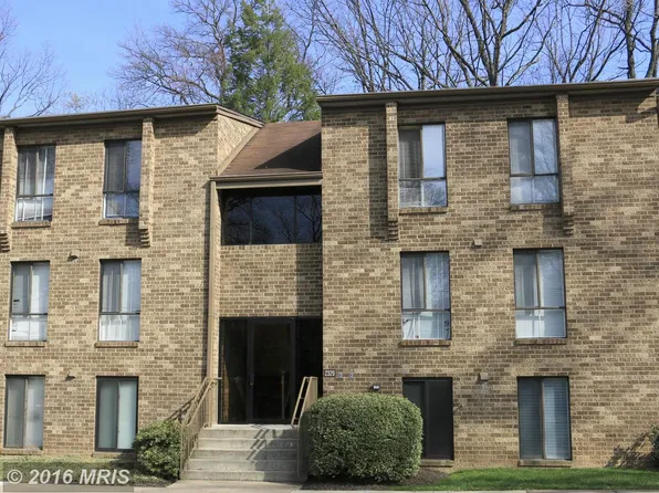 2329 Freetown Ct APT 28/2B, Reston, VA 20191