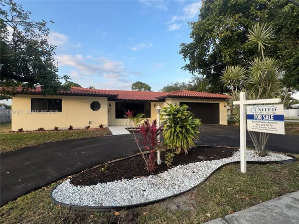 1109 SE 10th St, Deerfield Beach, FL 33441