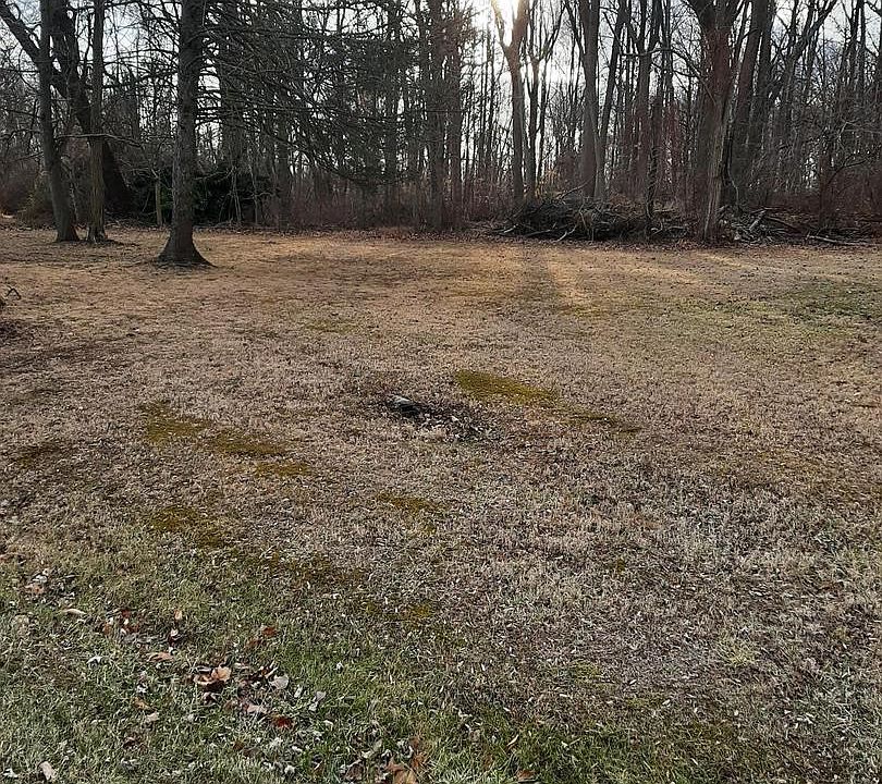 2nd image of 936 S Stepney Rd