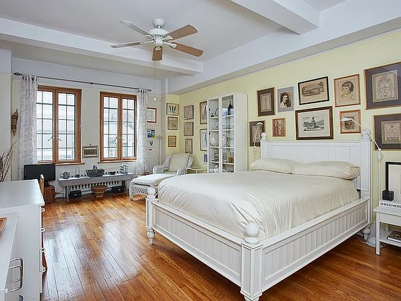 5th image of 40 E 10th St #8F