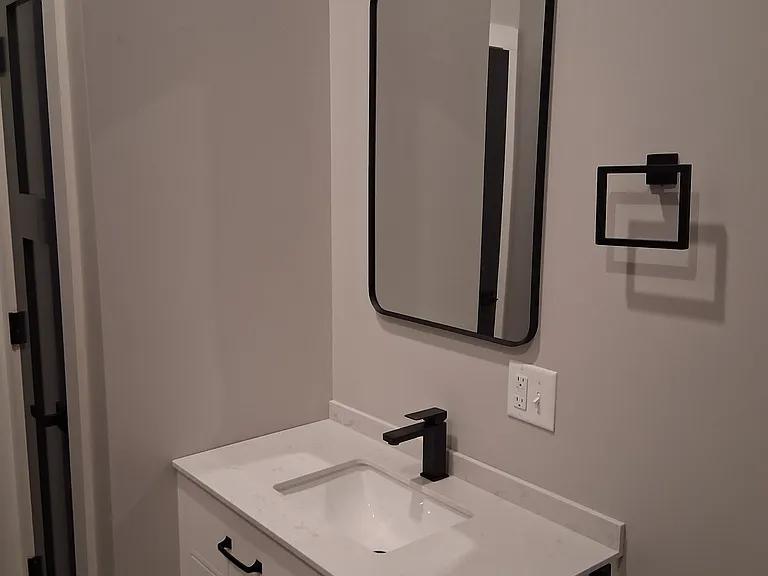 329 N Mulberry St #6 — Photo 17