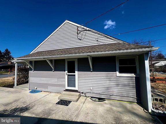 4th image of 1191 Shoreham Rd