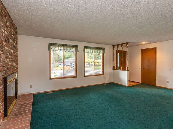 3rd image of 12727 E Guthrie Dr