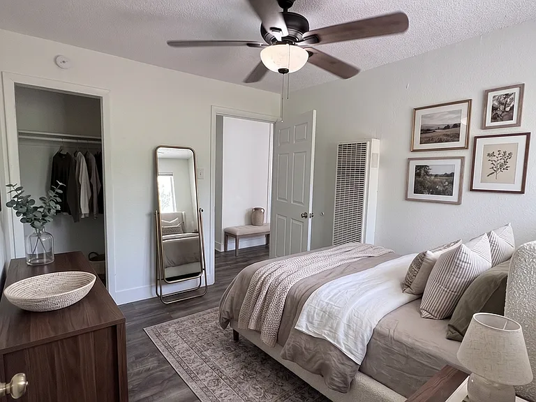 1415 Clinton St #1415 — Photo 6