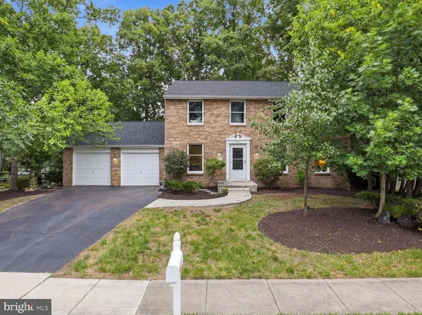 8061 Athena St, Springfield, VA 22153