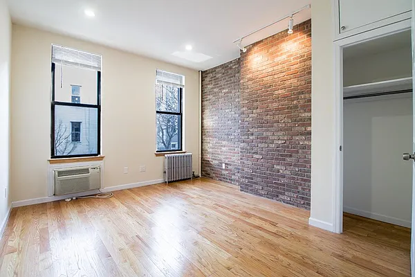 Rented by EXR | media 1