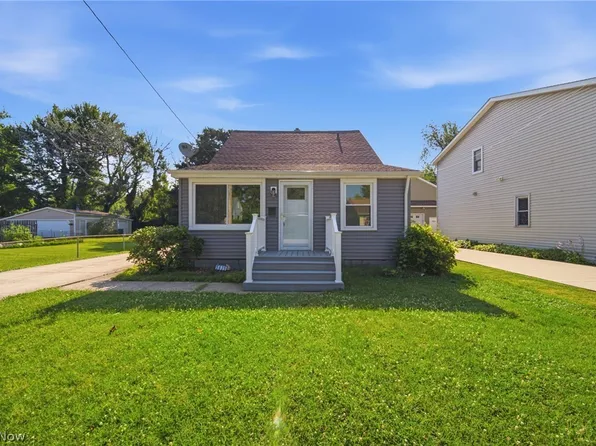 5635 Park St, Mentor On The Lake, OH 44060