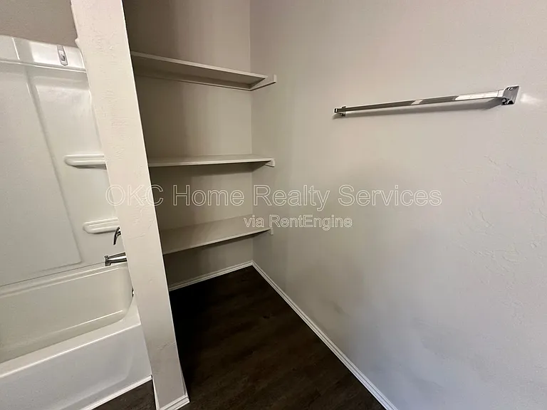 9913 Rattlesnake Ln — Photo 15