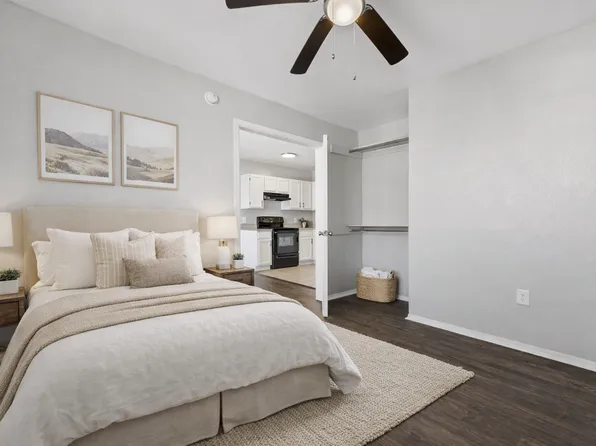 Emma Park Apartments