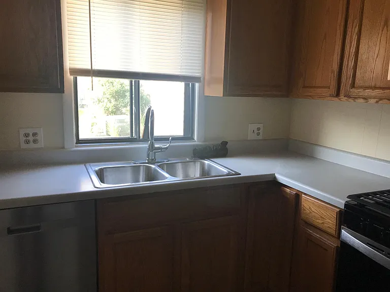 748 Lakeview Point — Photo 12