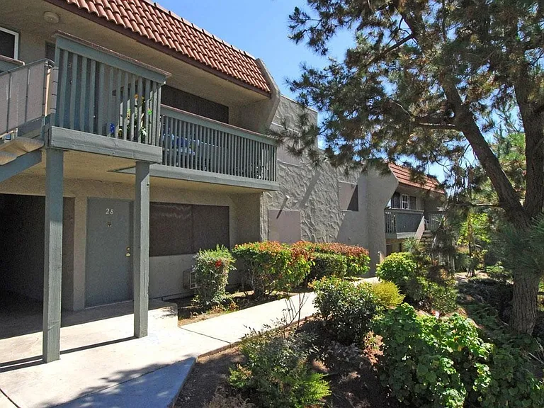 Summit Creek Apartments — Photo 7