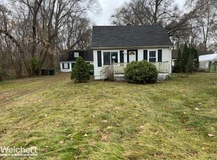 5700 Hearst Rd, Shelby Township, MI 48317