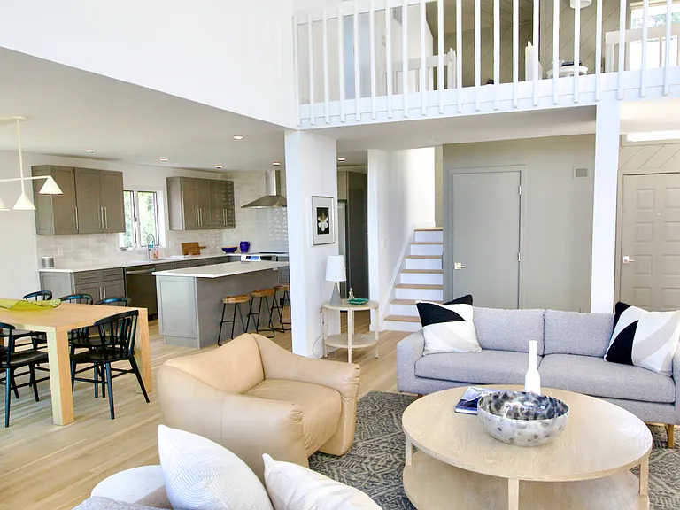 36 Gardiners Bay Dr — Photo 14