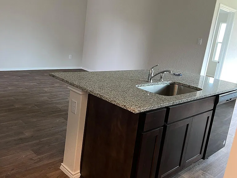 205 Lily Pond Trl — Photo 23