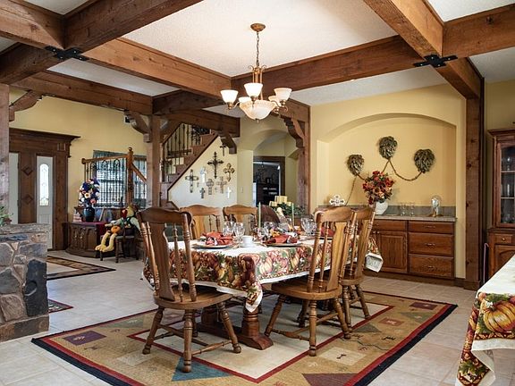 3rd image of 7643 Farm Road 1502