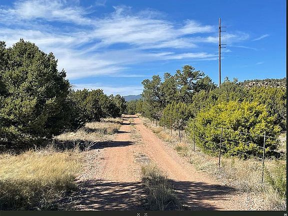 Private road & adj lots 