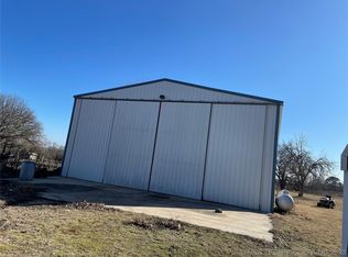505 8th St, Calvin, OK 74531