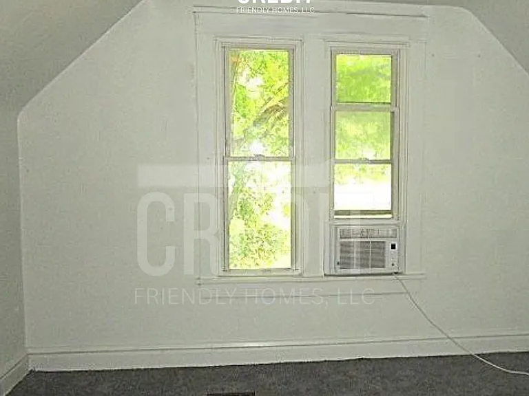 3001 W Seibold St — Photo 9