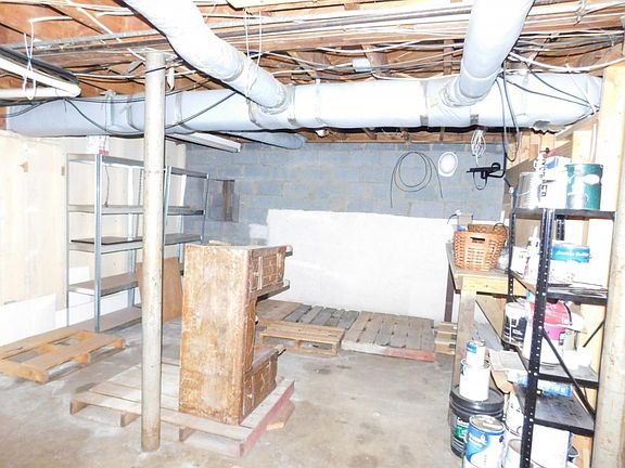 4th image of 1210 Weaver Ave