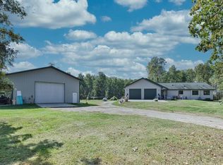 16729 River Rd, Grand Rapids, MN 55744