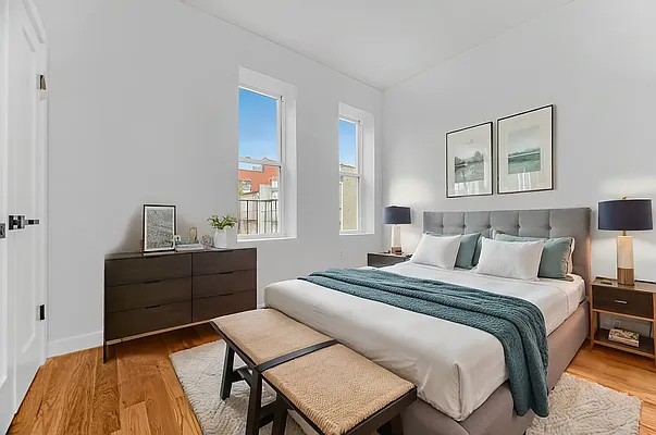 Rented by REAL New York | media 12