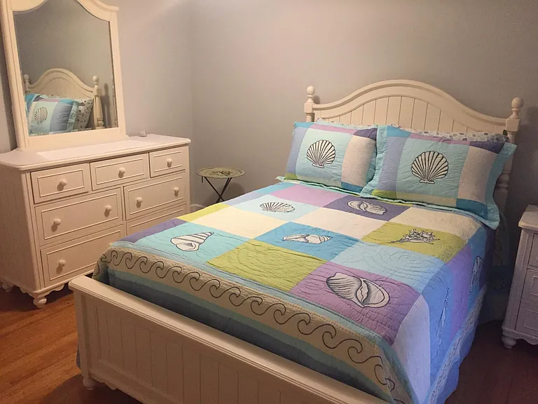 Kids bedroom, full bed.