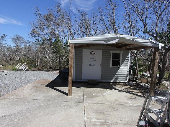 4th image of 46 Magnolia Dr