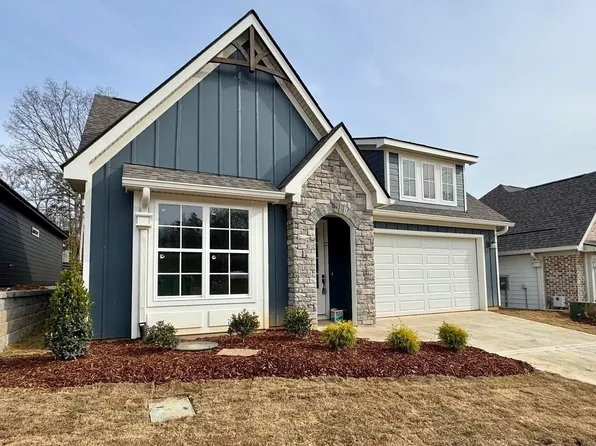 9689 Fox Gap Ln, Hixson, TN 37343