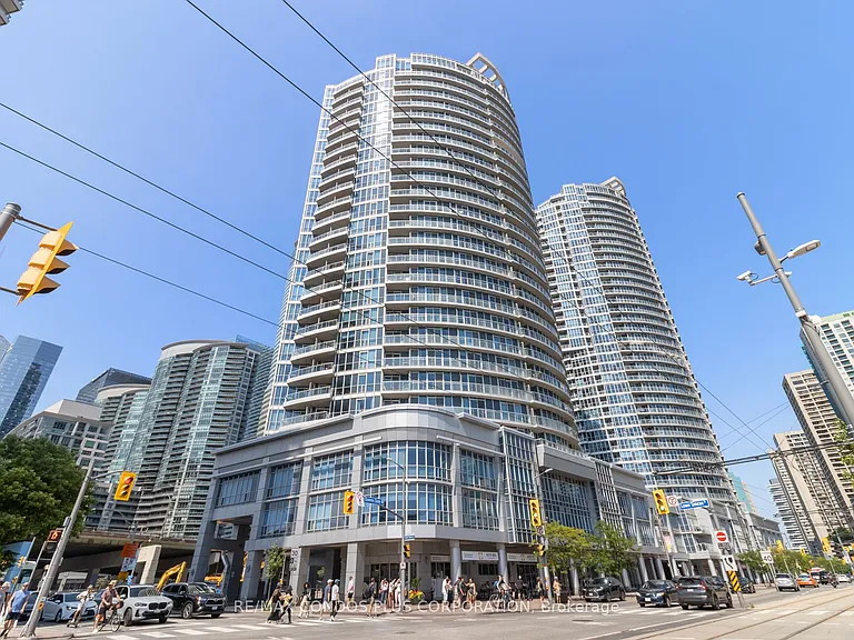 218 Queens Quay W #2611 — Photo 3