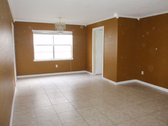 3rd image of 2240 Timbers Dr
