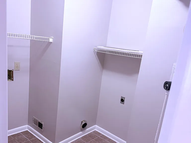 3371 Galleria Pl #12 — Photo 16