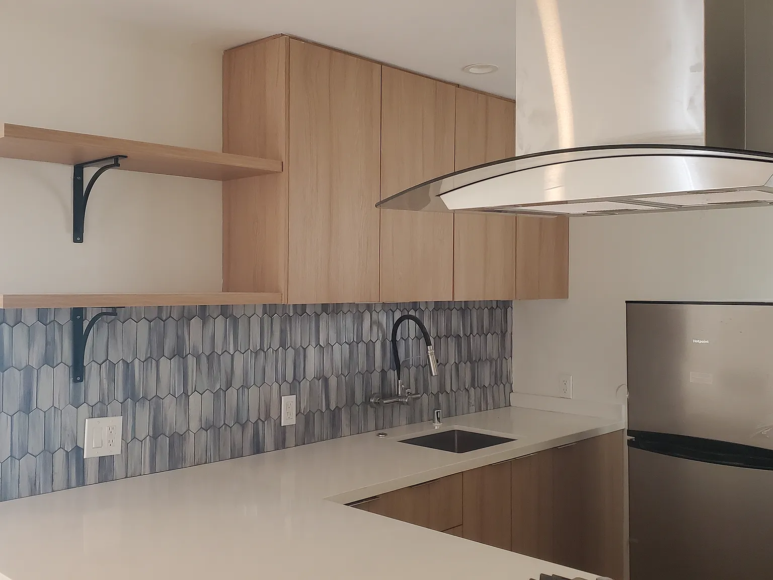 Studio, 500 sqft, $2,050 — Photo 2