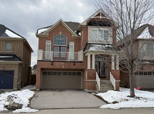 23 Acer Cres, Whitchurch Stouffville, ON L4A 0V5