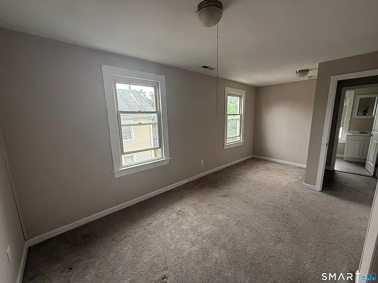 222 N Cherry St — Photo 13